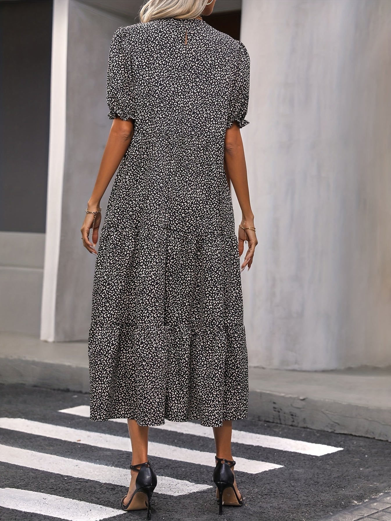 Olivia™ - Stylish Tiered Puff Sleeve Dress