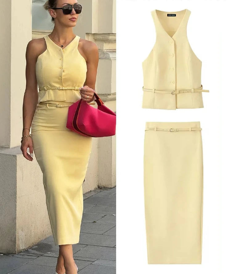 Avery™ - Stylish Sleeveless Summer Suit